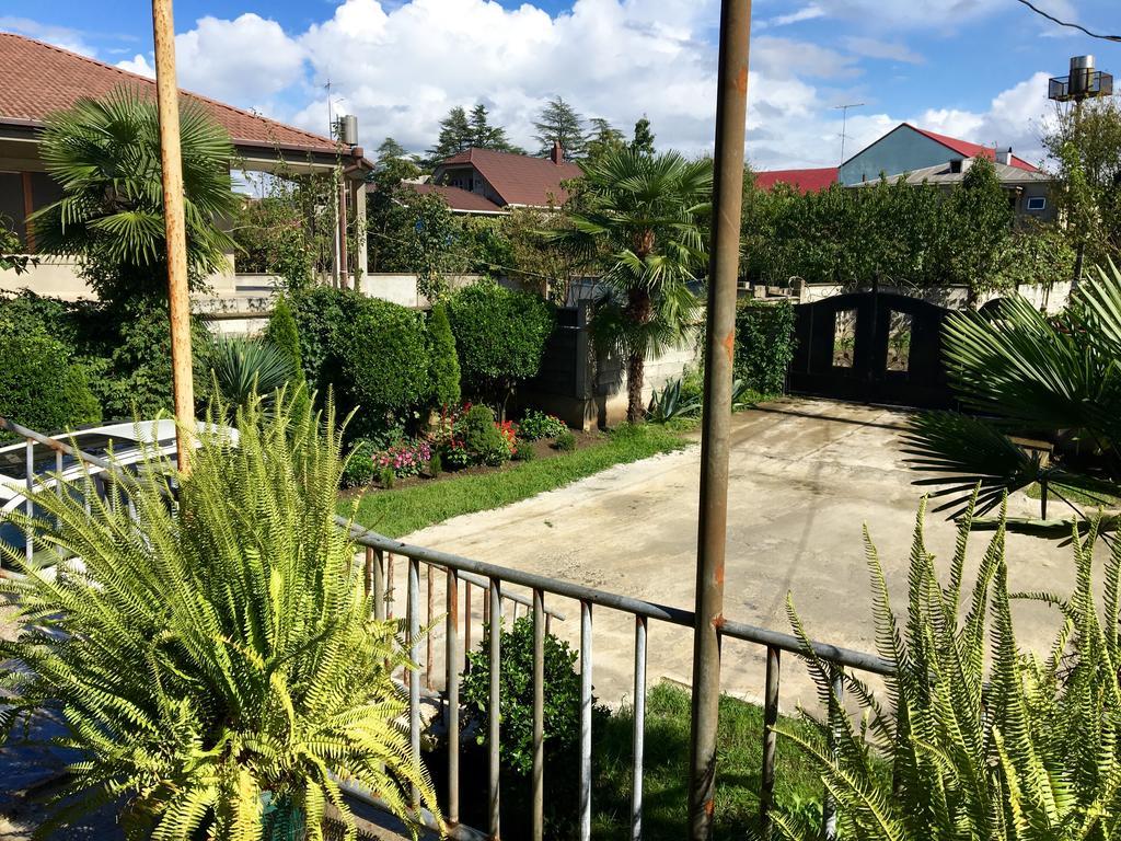Guest House Lali Kostava 14 Sugdidi Exterior foto
